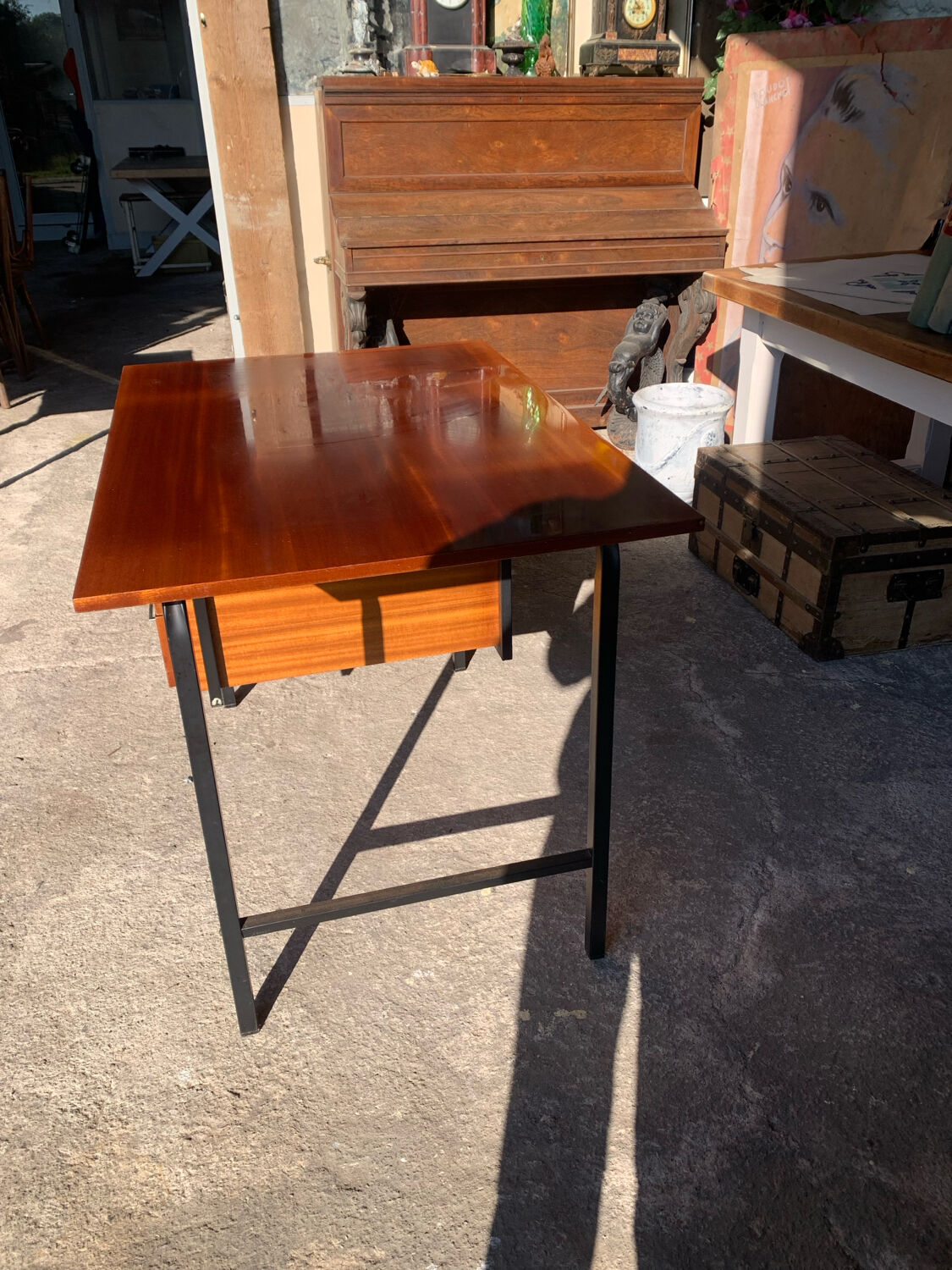 Bureau vintage moderniste années 70
