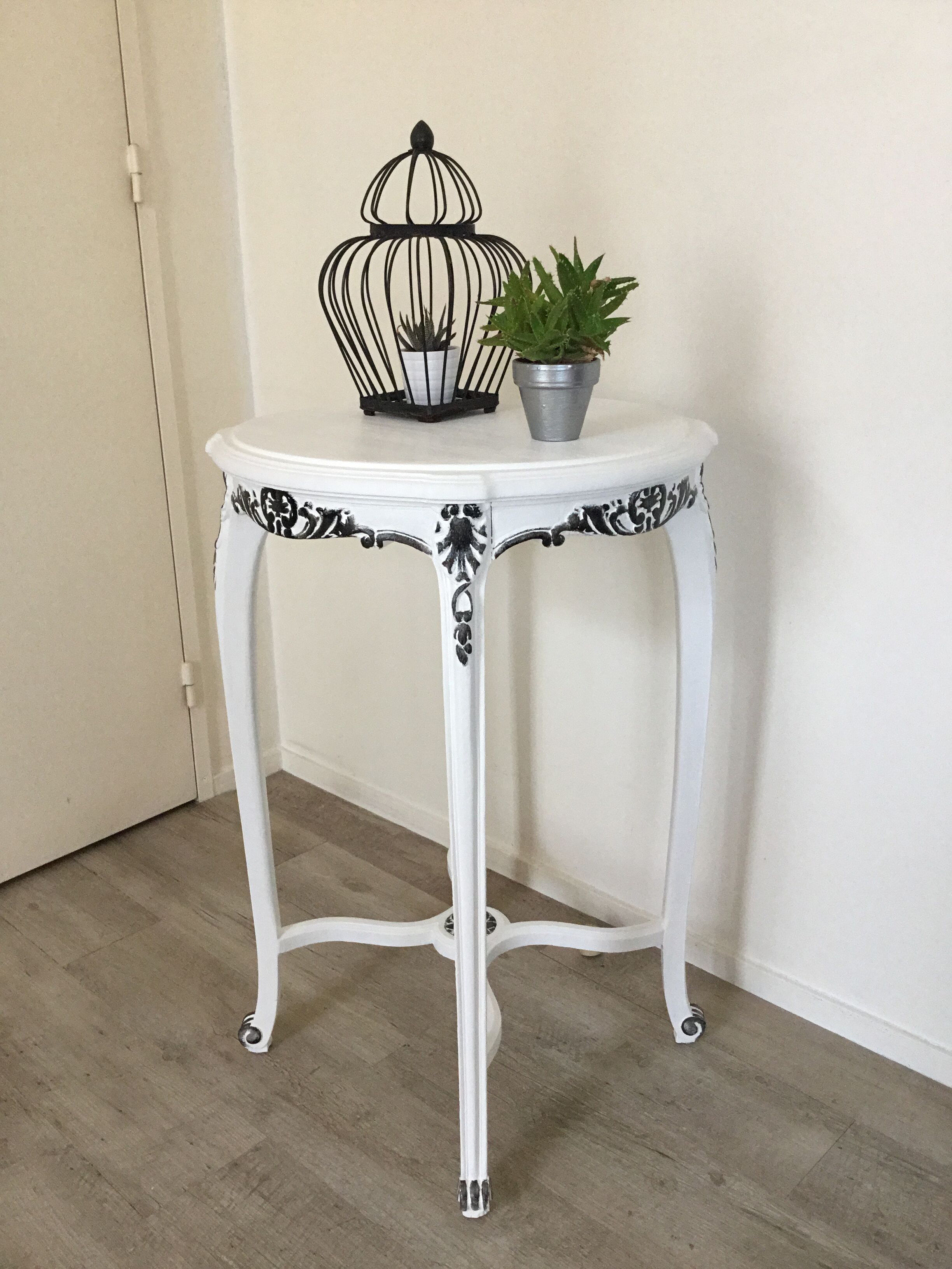 Table d’appoint ancienne