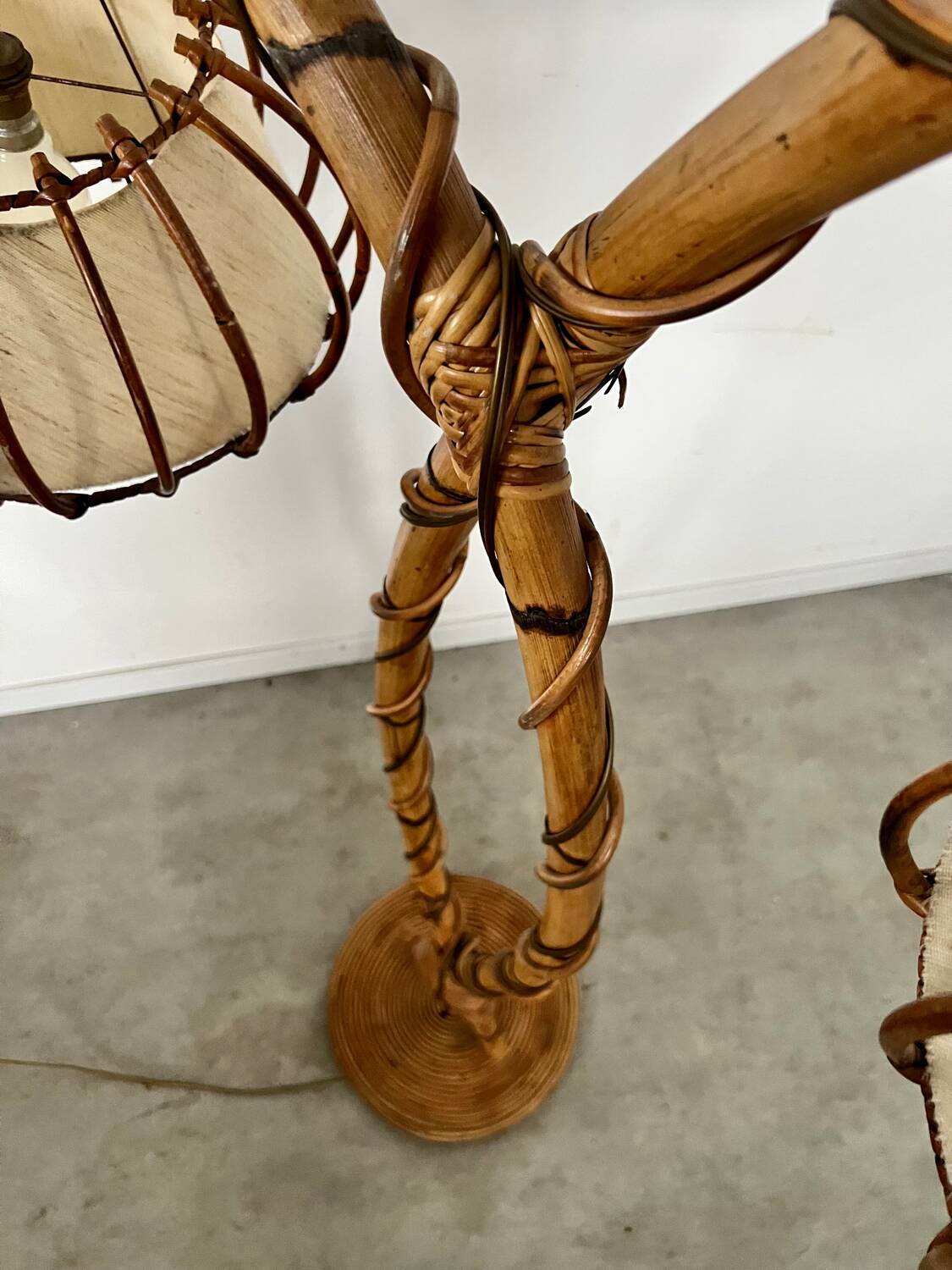 Old bamboo and rattan floor lamp design 60s Louis Sognot vintage lamp