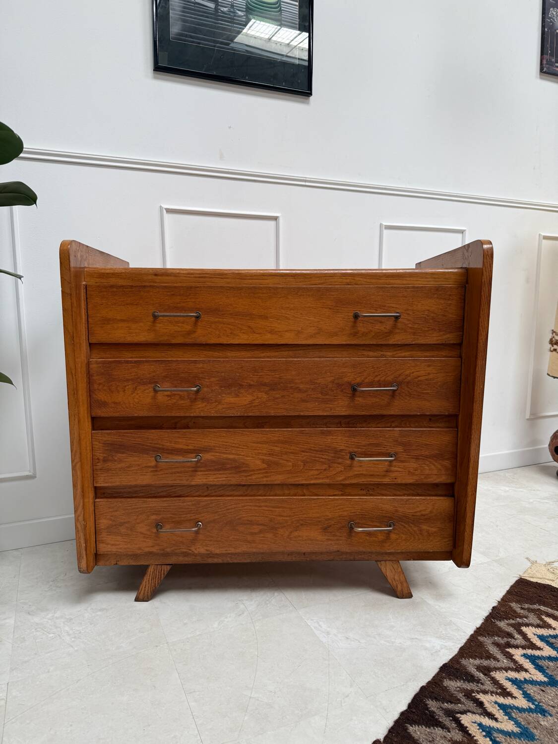 Compass foot chest of drawers