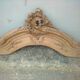 Pediment Louis XV in carved wood shell dating from the 1930 in walnut