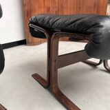 2 "Siesta" armchairs with their ottomans by Ingmar Relling, circa 1970