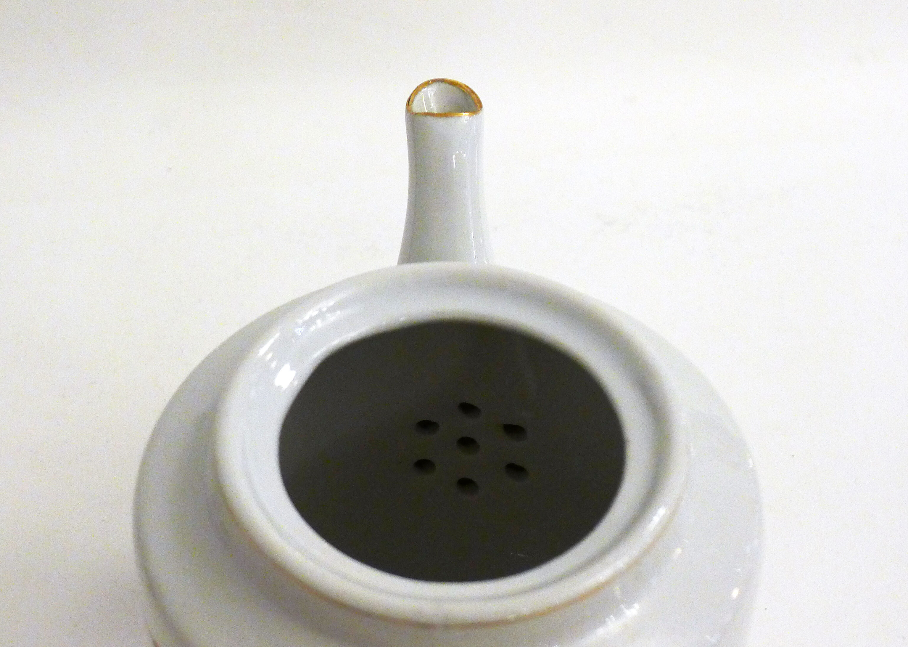 Japanese-style porcelain teapot