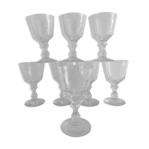 8 verres anciens, soufflés,