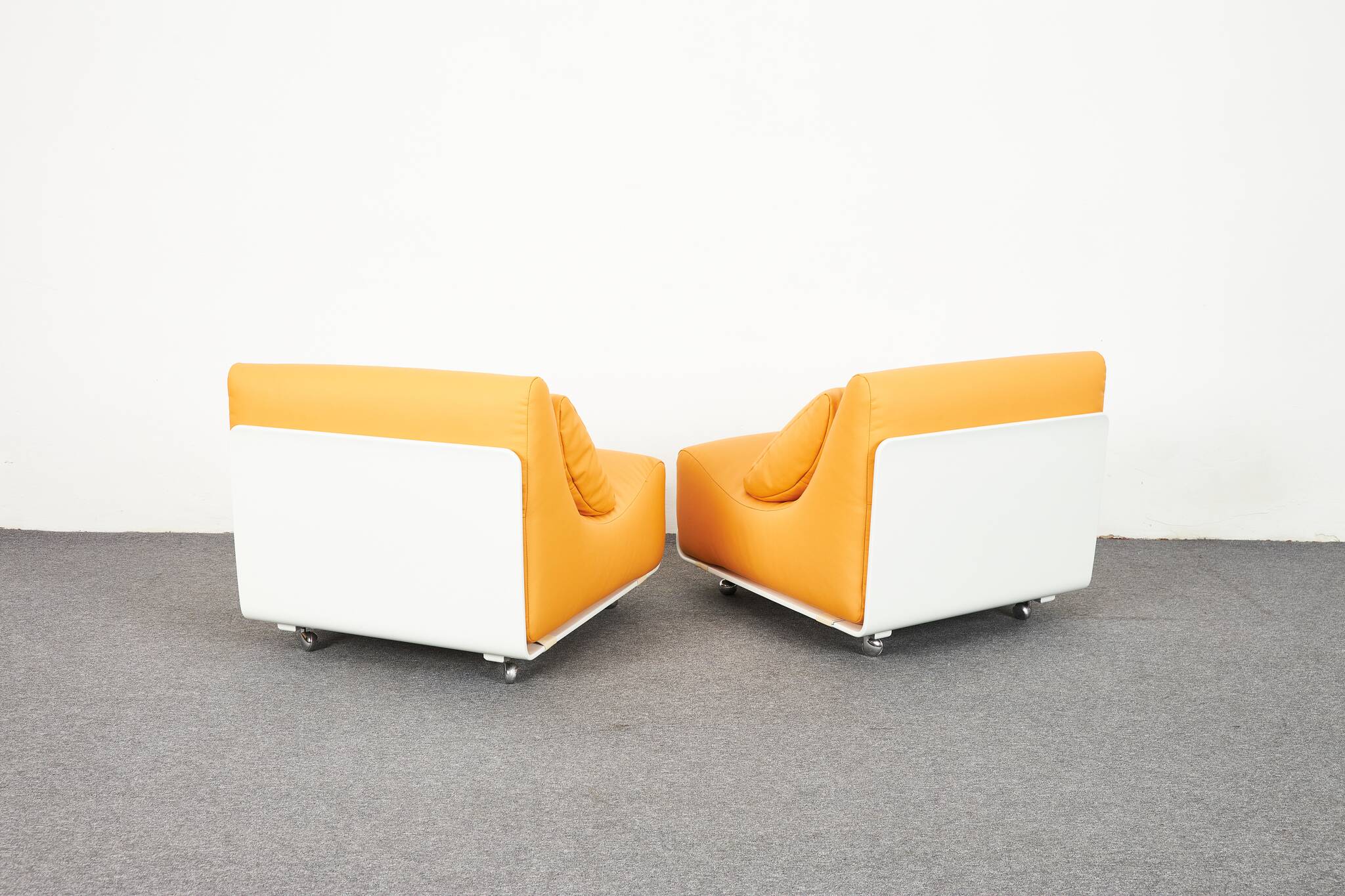 Space Age Orbis lounge chairs by Luigi Colani for CORE 1970s
