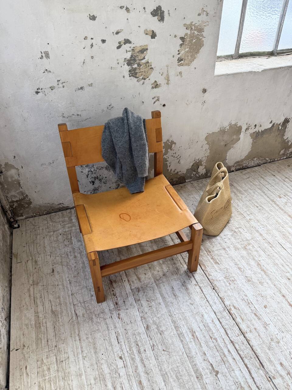 Elm and leather armchair Maison Regain