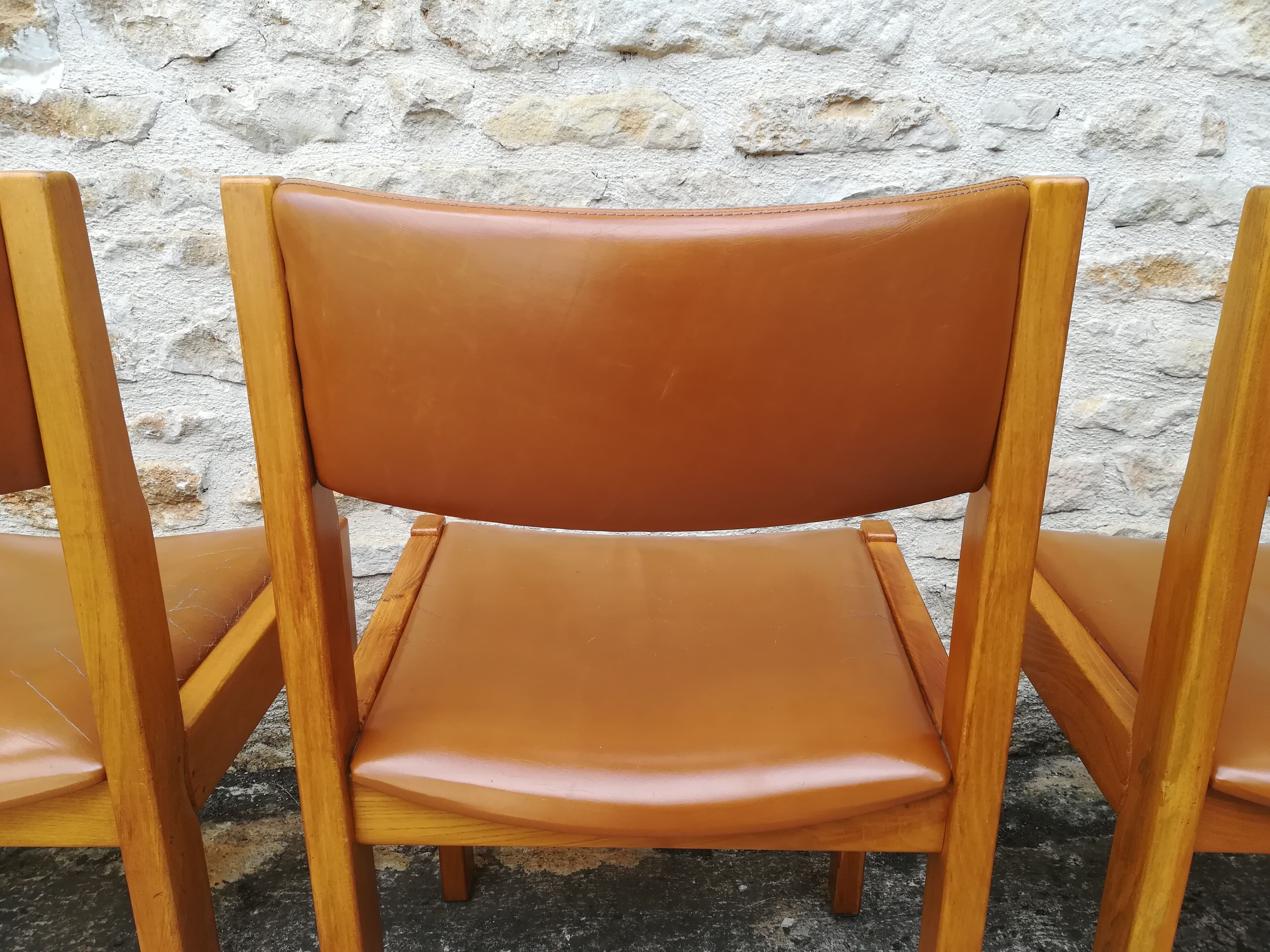 Maison Regain chairs in elm and leather