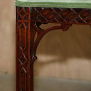 Paire de chaises d'appoint victorien Thomas Chippendale finement sculptées