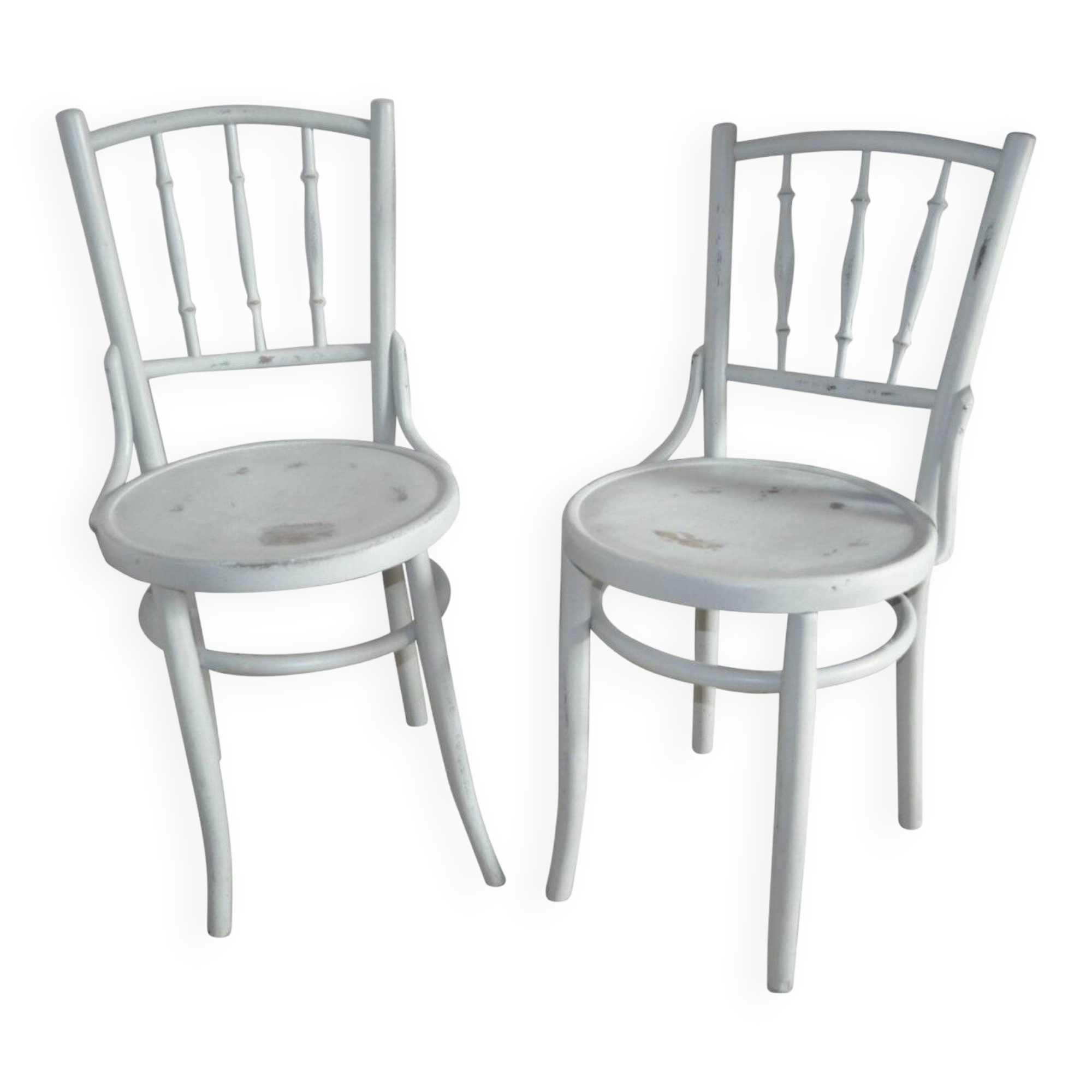 Pair of Lichtig bistro chairs in painted grey beech, pressed seat, circa 1900.