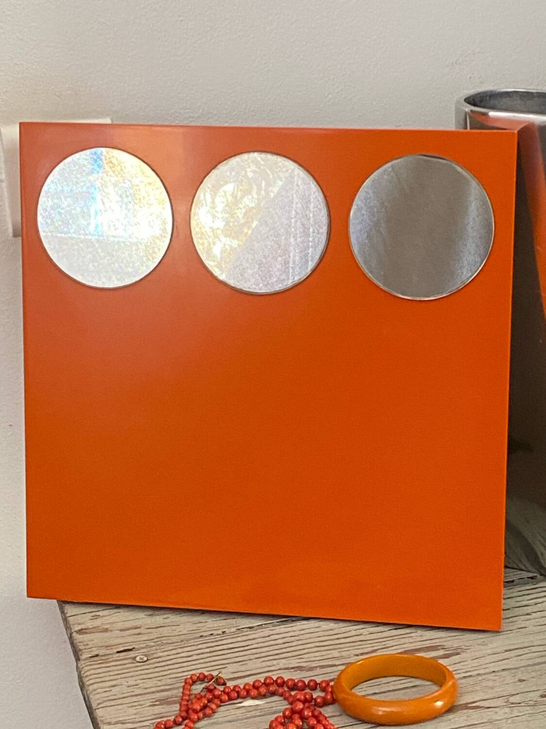 Miroir de type Space Age