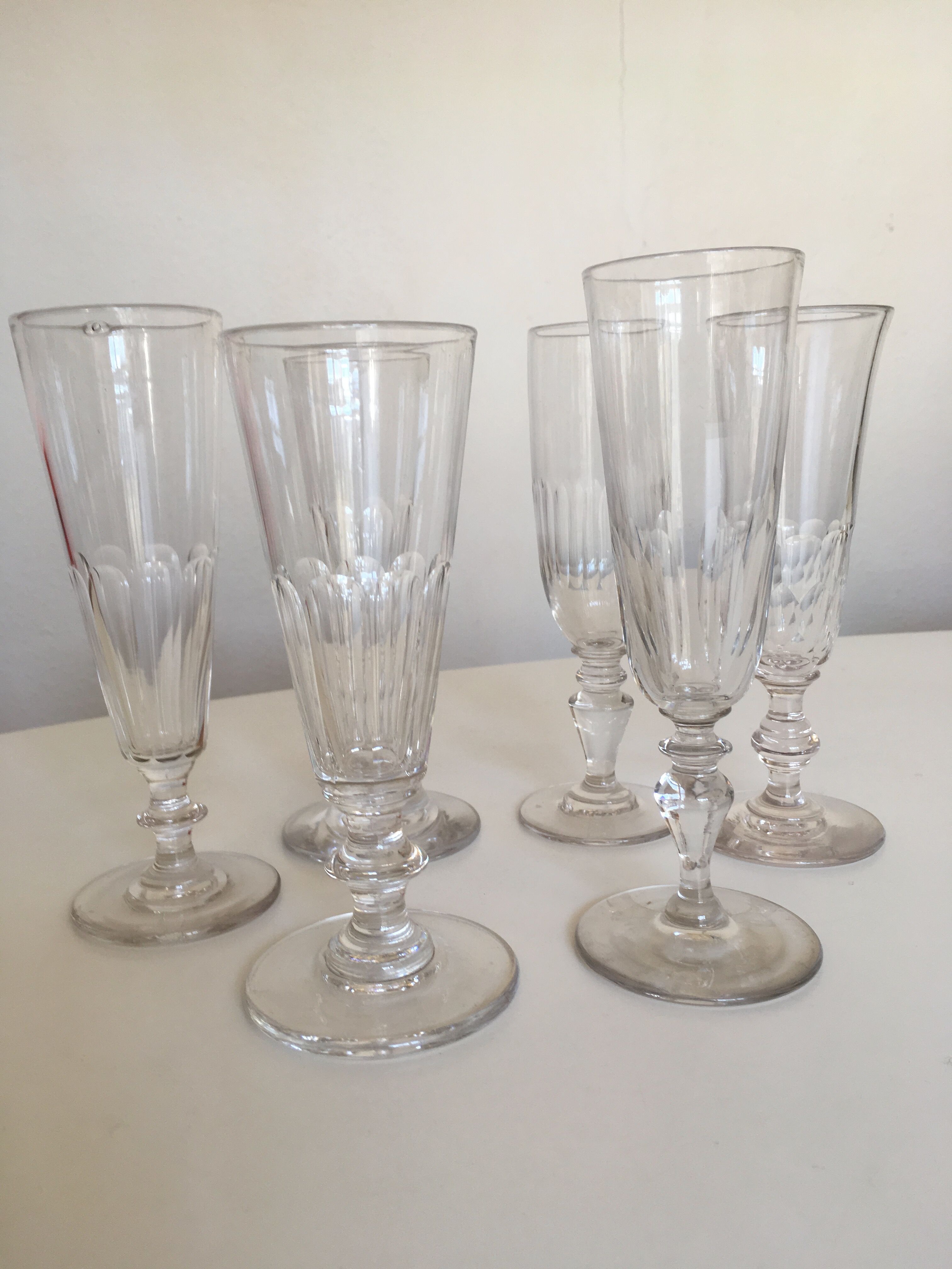 Set of 6 assorted champagne flutes late 19th century cut with cut-offs