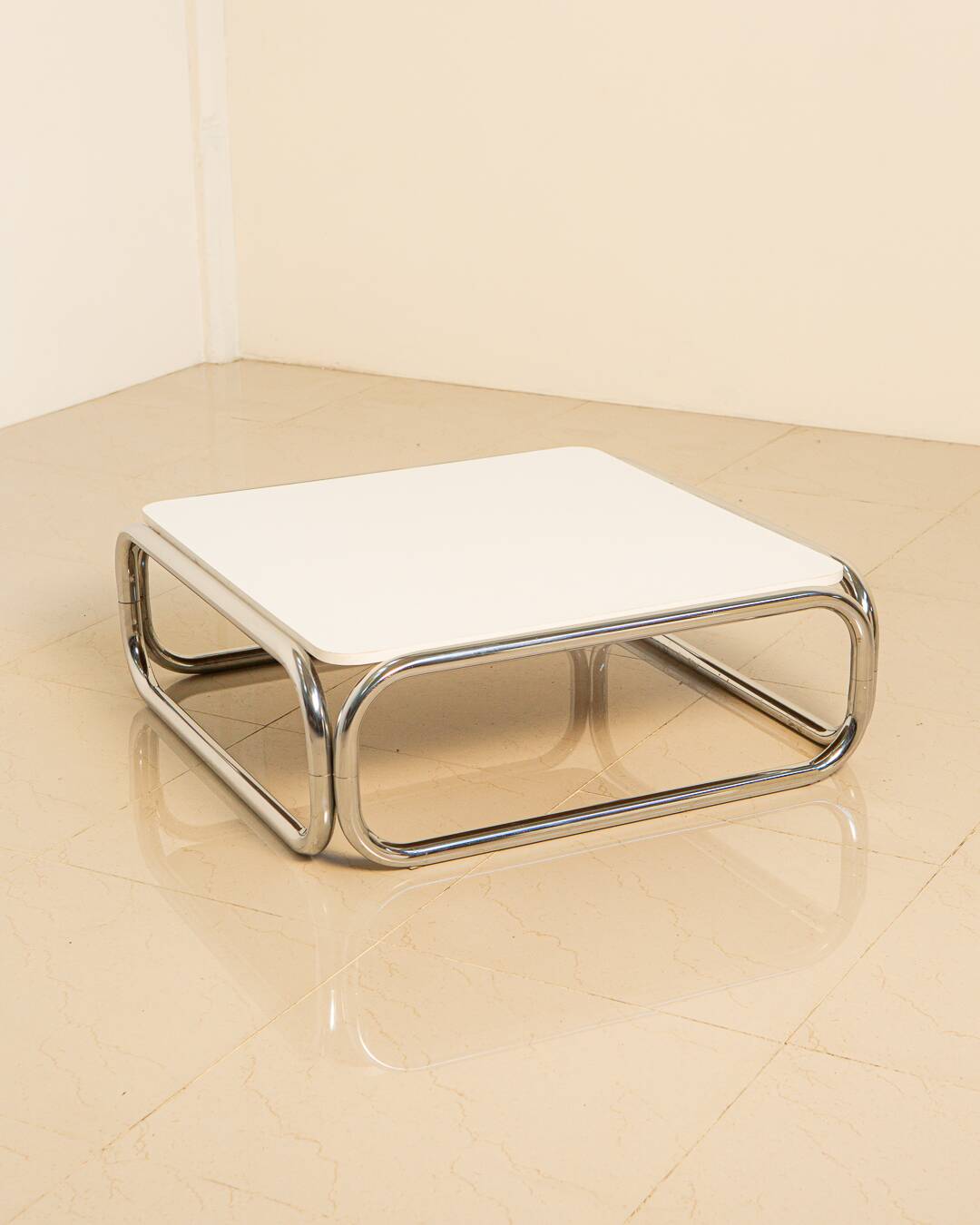 "Space Age" square coffee table in metal and white top 70's