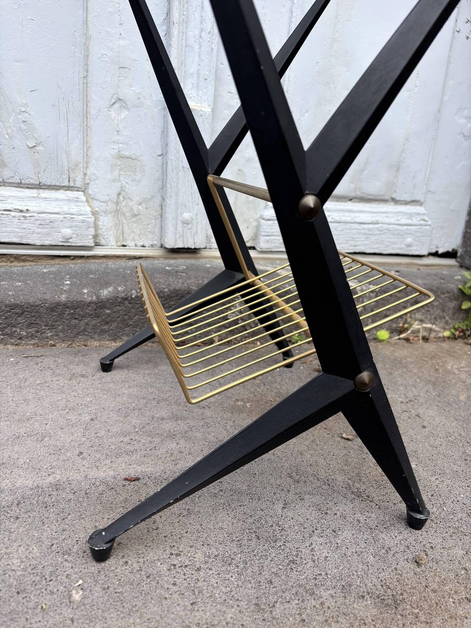 Angelo Ostuni 1960 magazine table