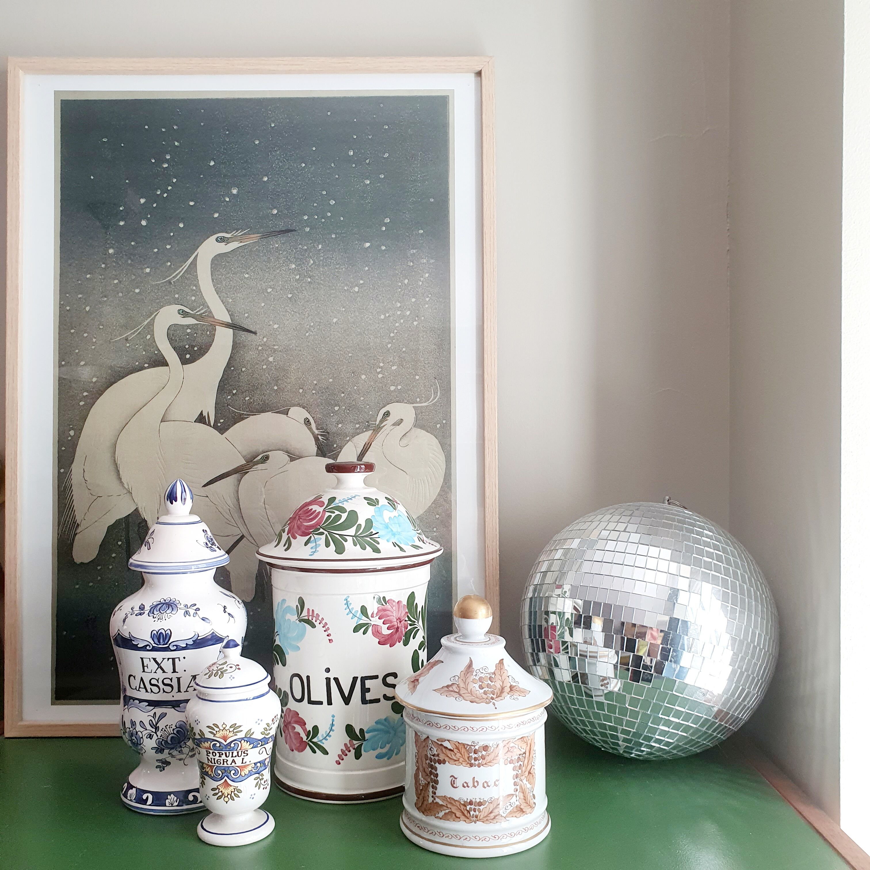 Ceramic apothecary pot