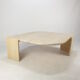 Table basse italienne travertin du milieu du siècle, années 1980