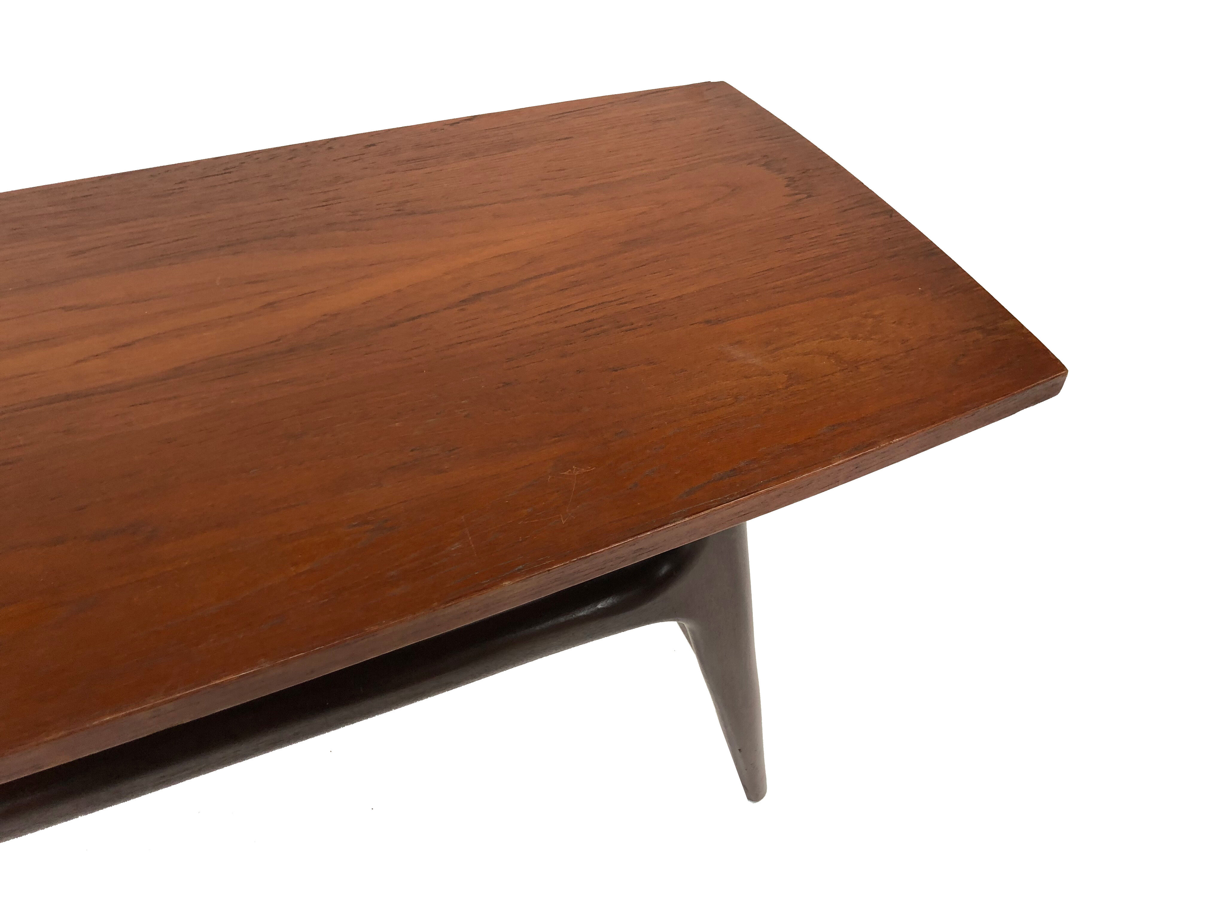 Coffee table Louis van Teeffelen Webe model 21
