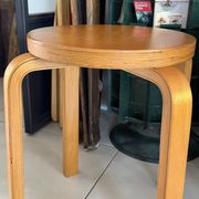 Tabouret vintage Alvar Aalto modèle E60 pour Artek