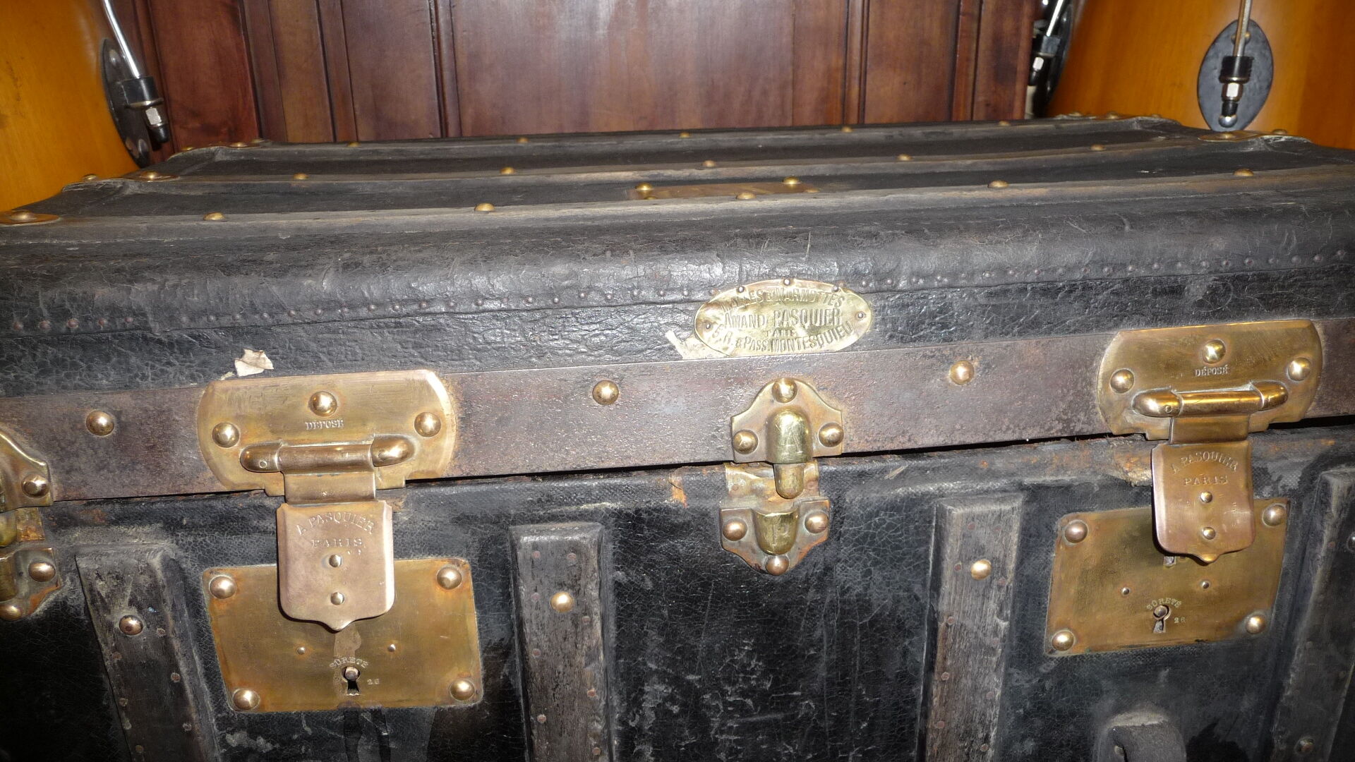 Pasquier Paris cabin trunk