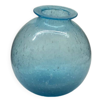 Vase en verre bullé en boule bleu