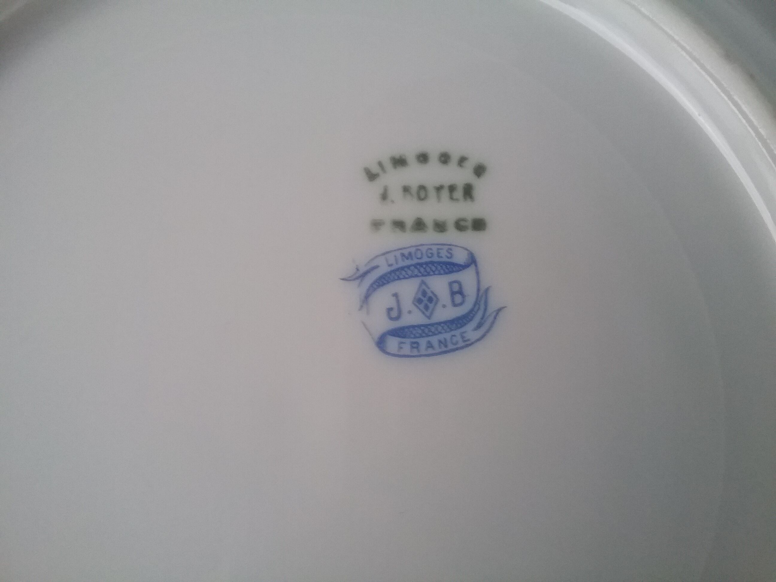 8 porcelain dessert plates from Limoges