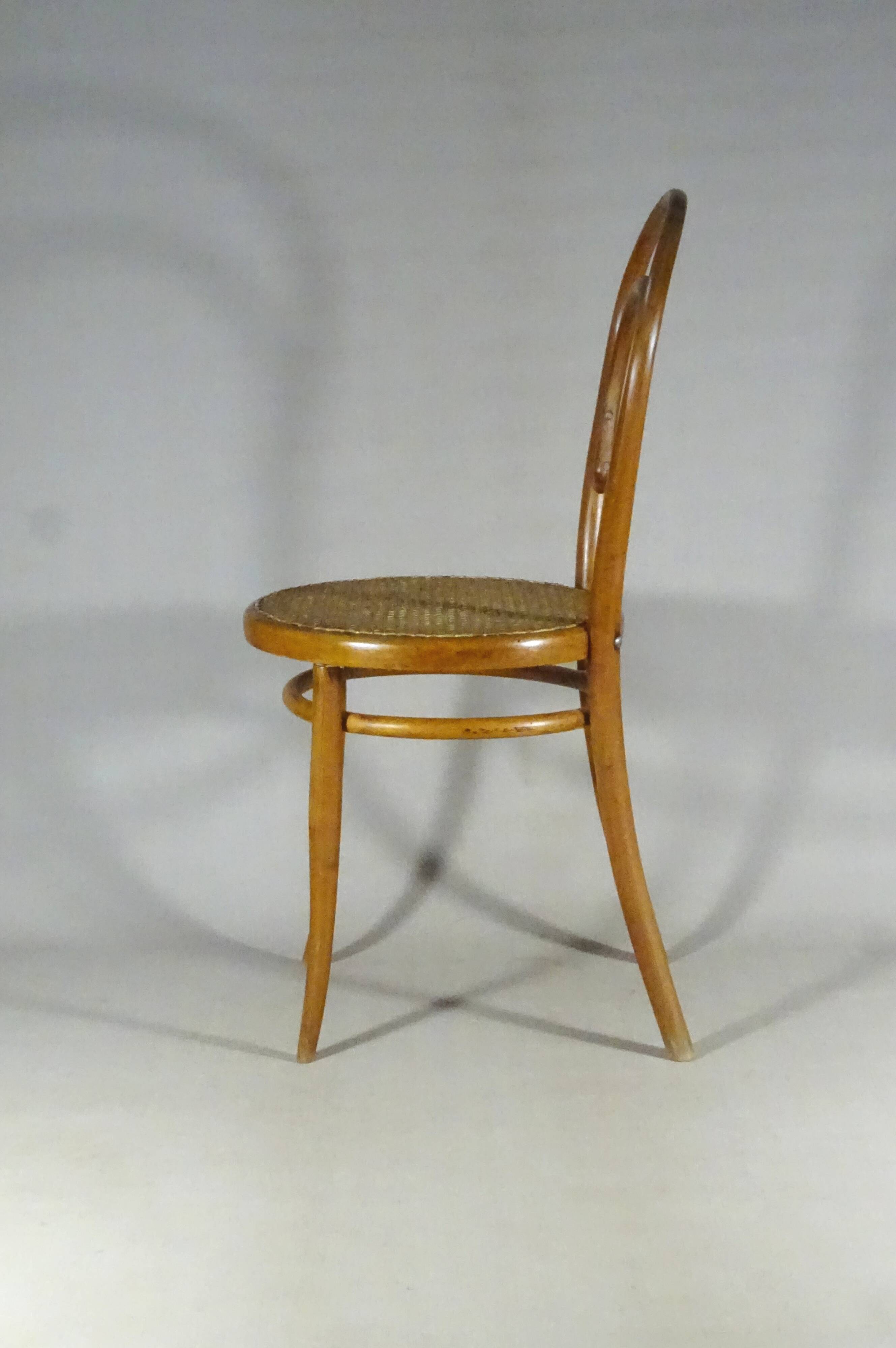 Chair No. 14, circa 1870 primary form - Thonet 1B -