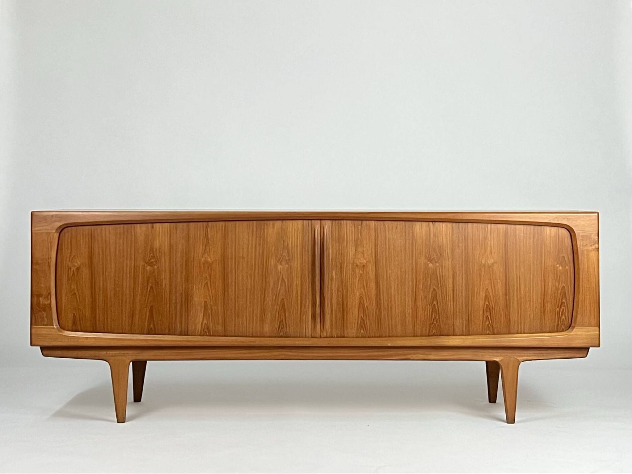 Enfilade en teck danois par Bernhard Pedersen & Søn design vintage des années 60