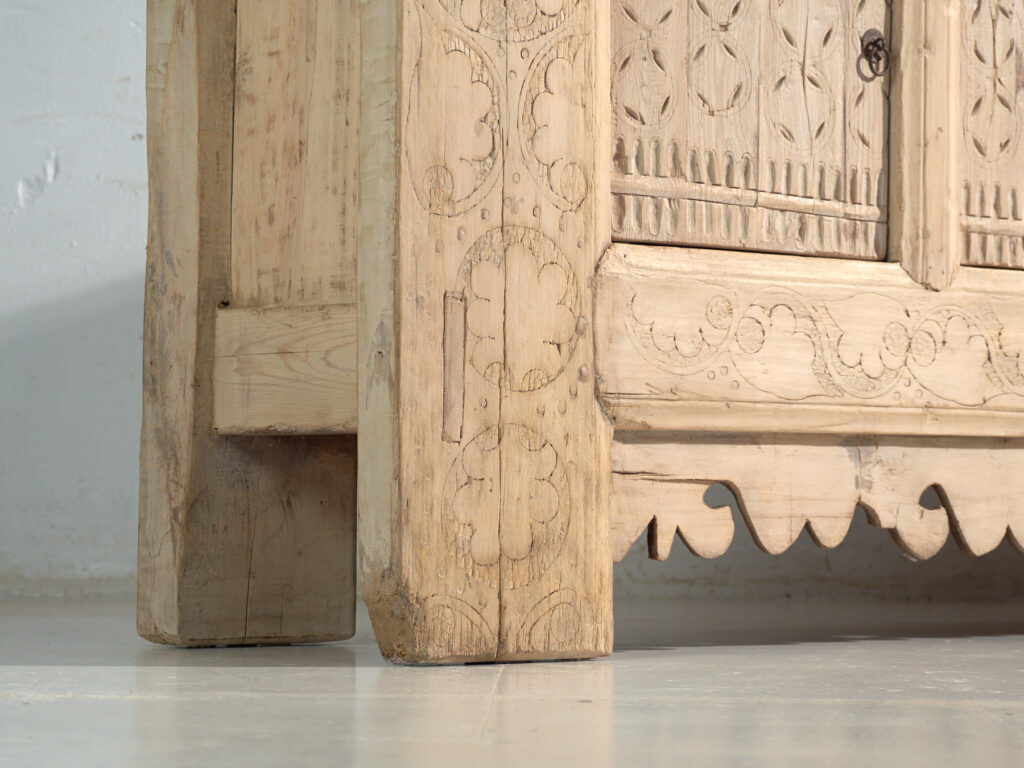 Antique carved pine buffet – China, circa 1930