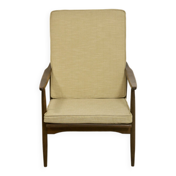 Scandinavian armchair 1960 curved armrests.