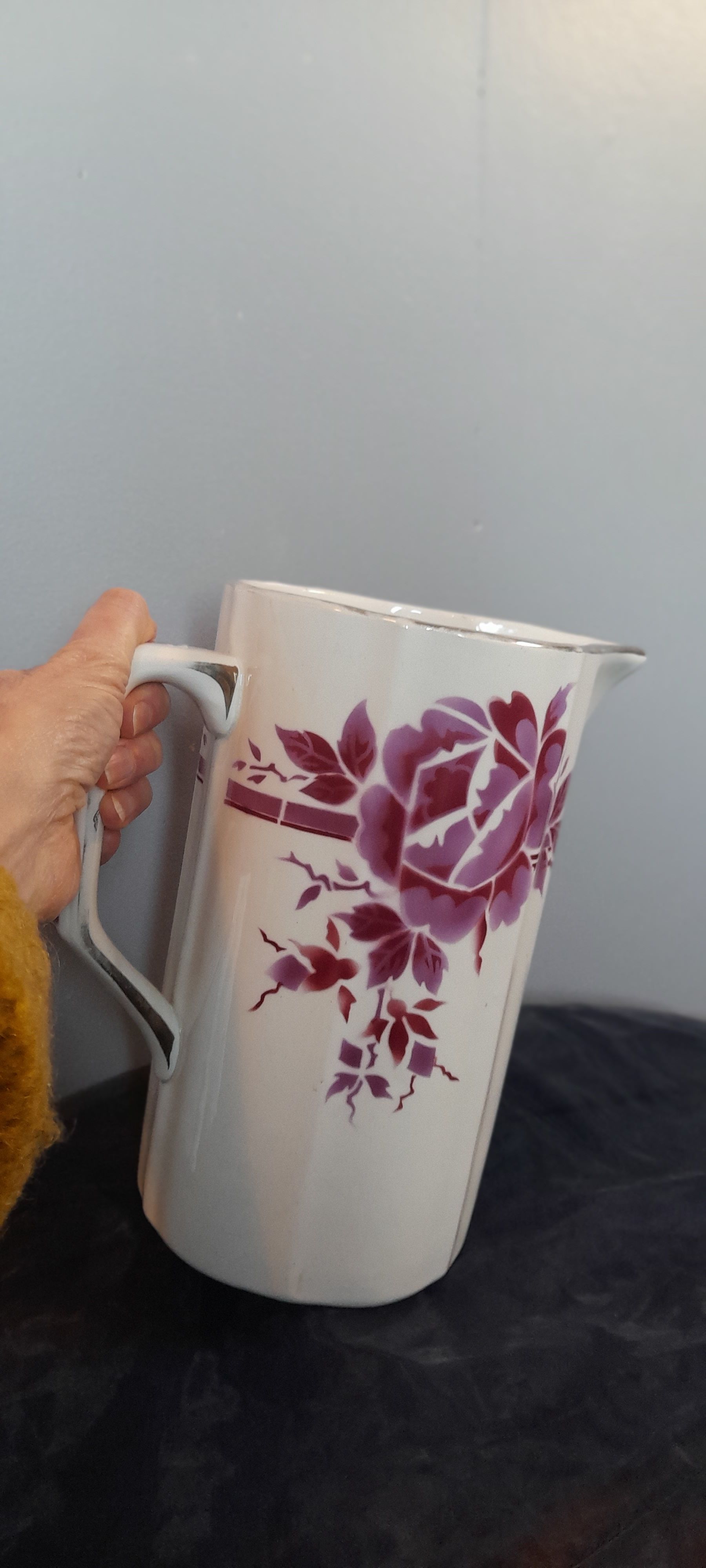 Toilet pitcher / pitcher / vase model Pauline de Moulin des Loups, faience decoration with red rose