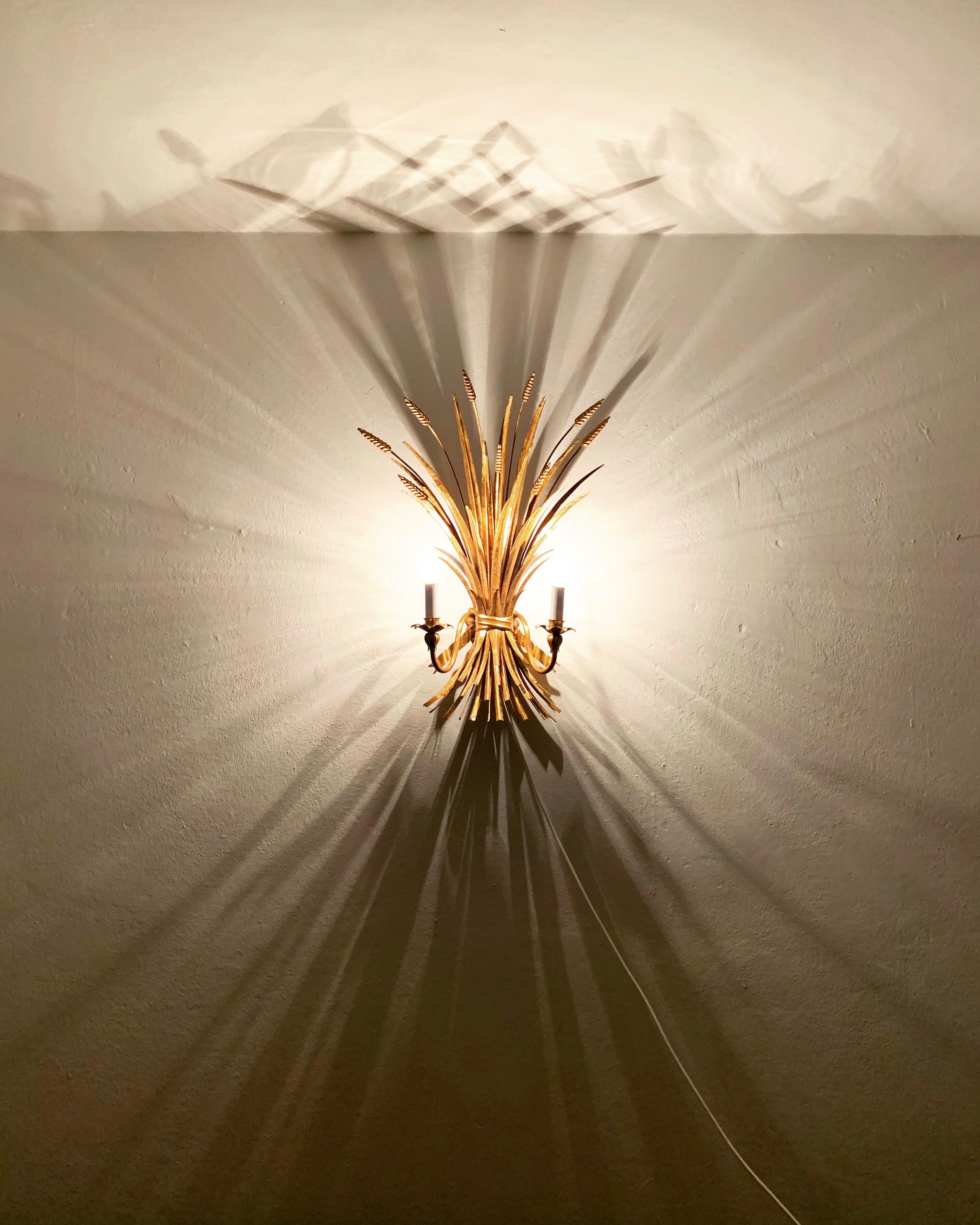 Gilded Italian Hollywood Regency metal wall lamp by Hans Kögl