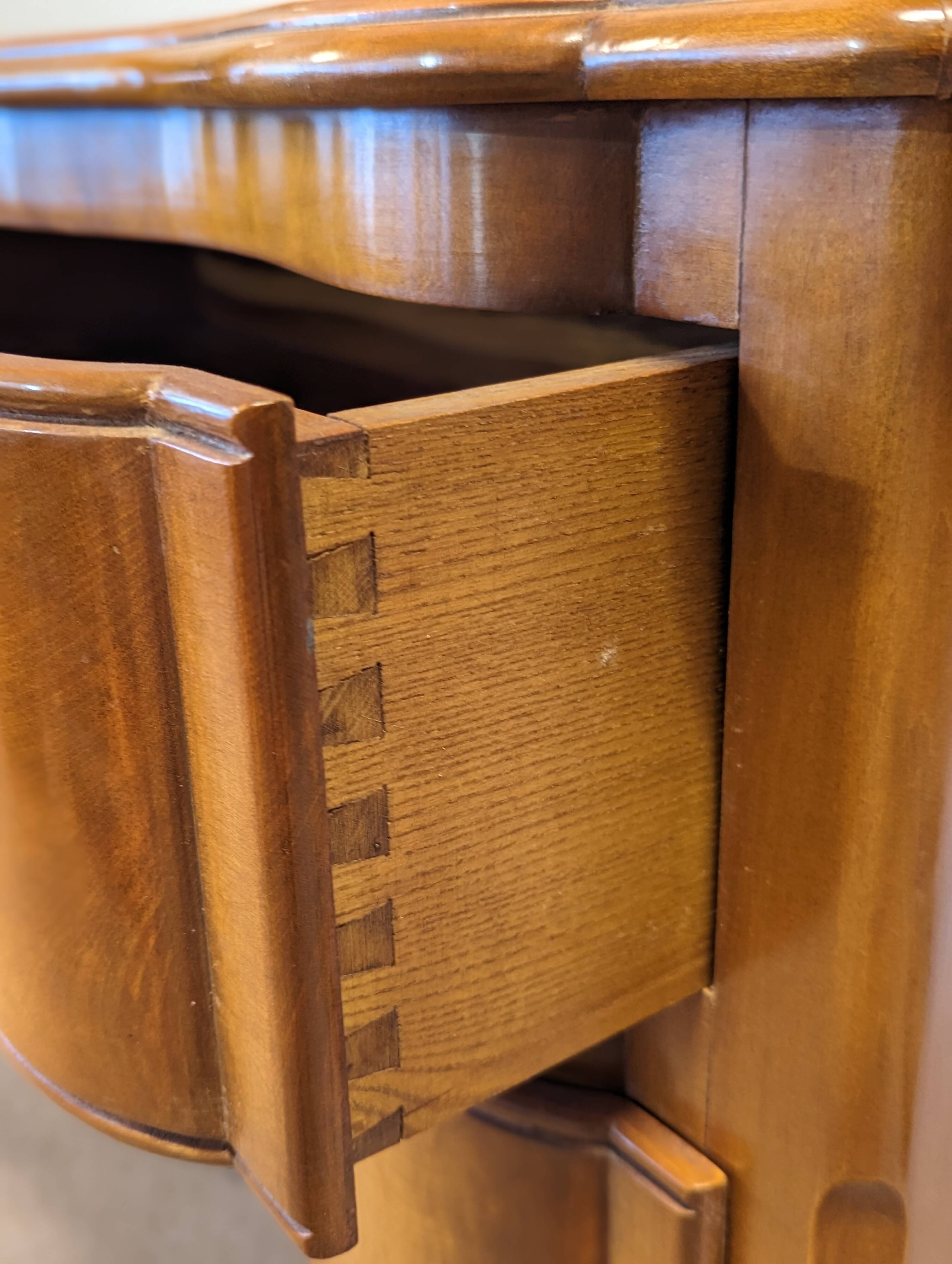 Grenoble chest of drawers