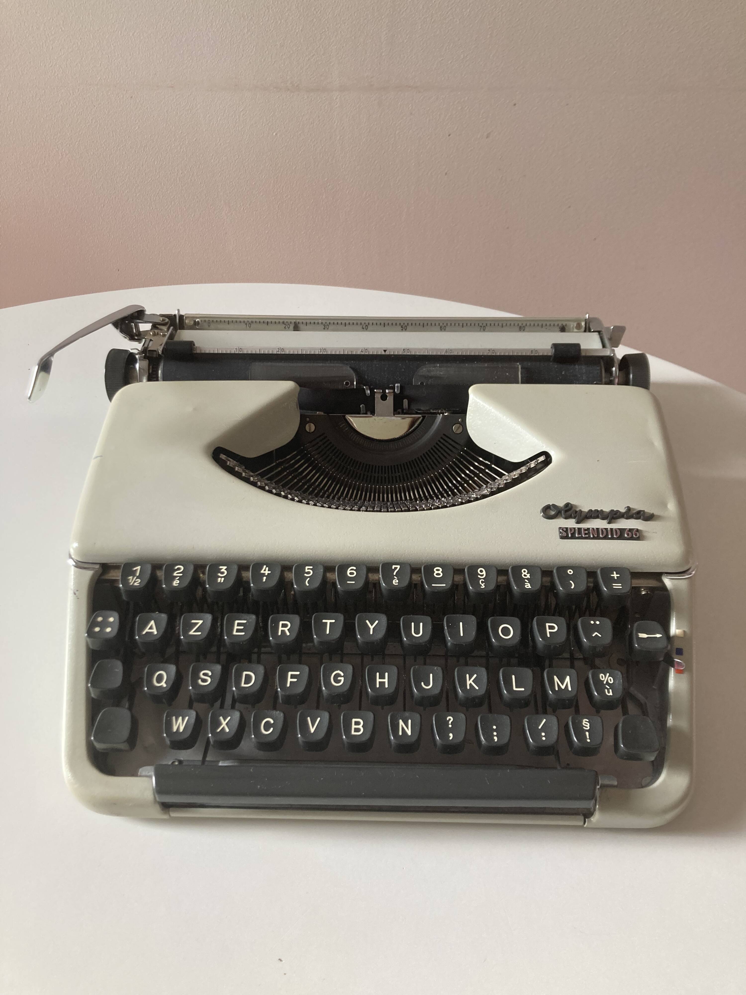 Olympia 66 typewriter