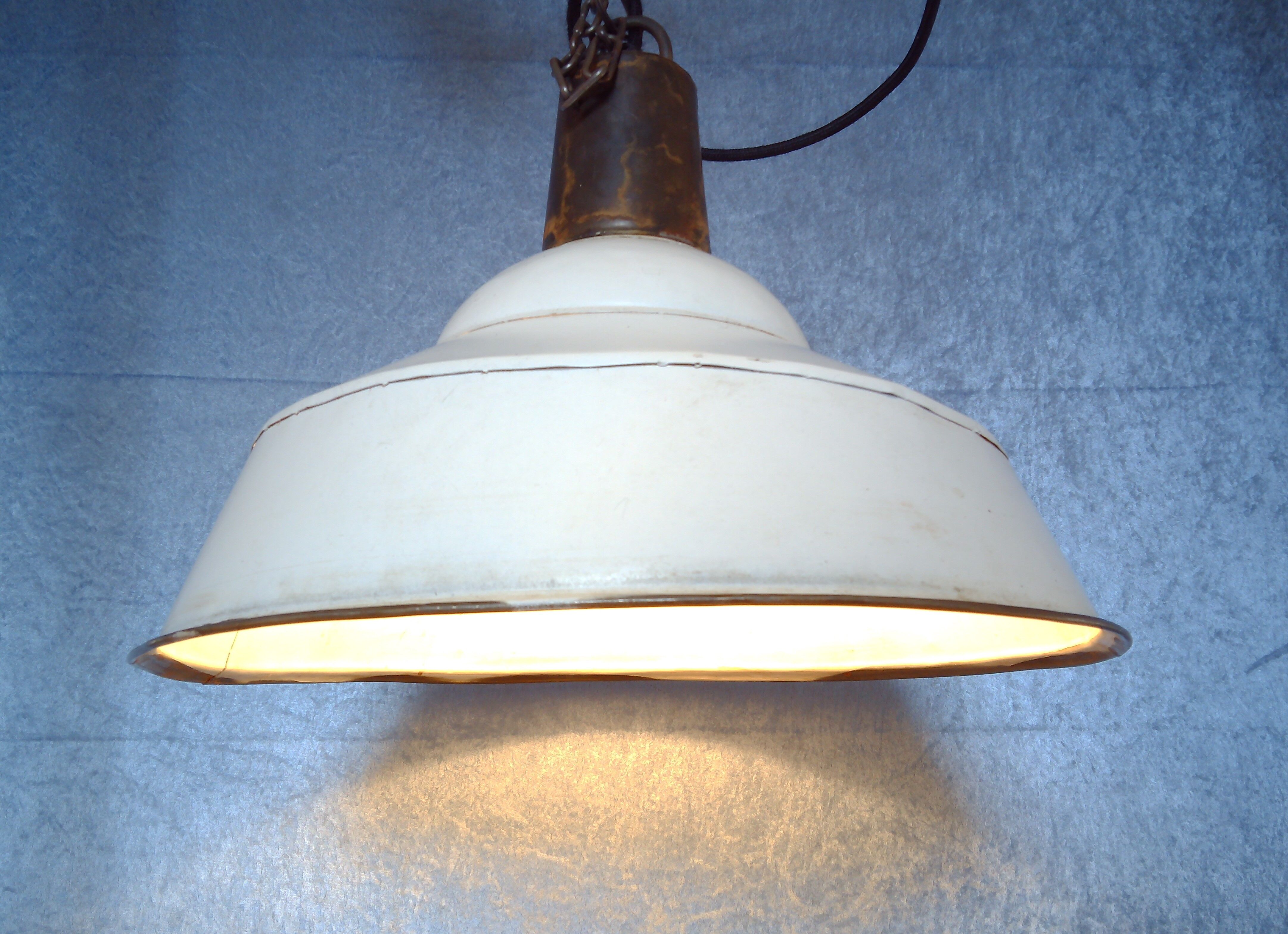 Industrial pendant, white.