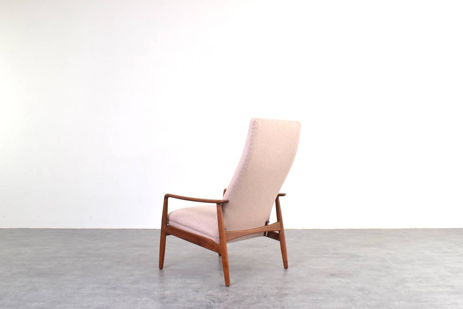 Fauteuil en teck danois du milieu du siècle par Søren Ladefoged pour SL Møbler, 1960