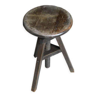 Tabouret tripode à vis réglable