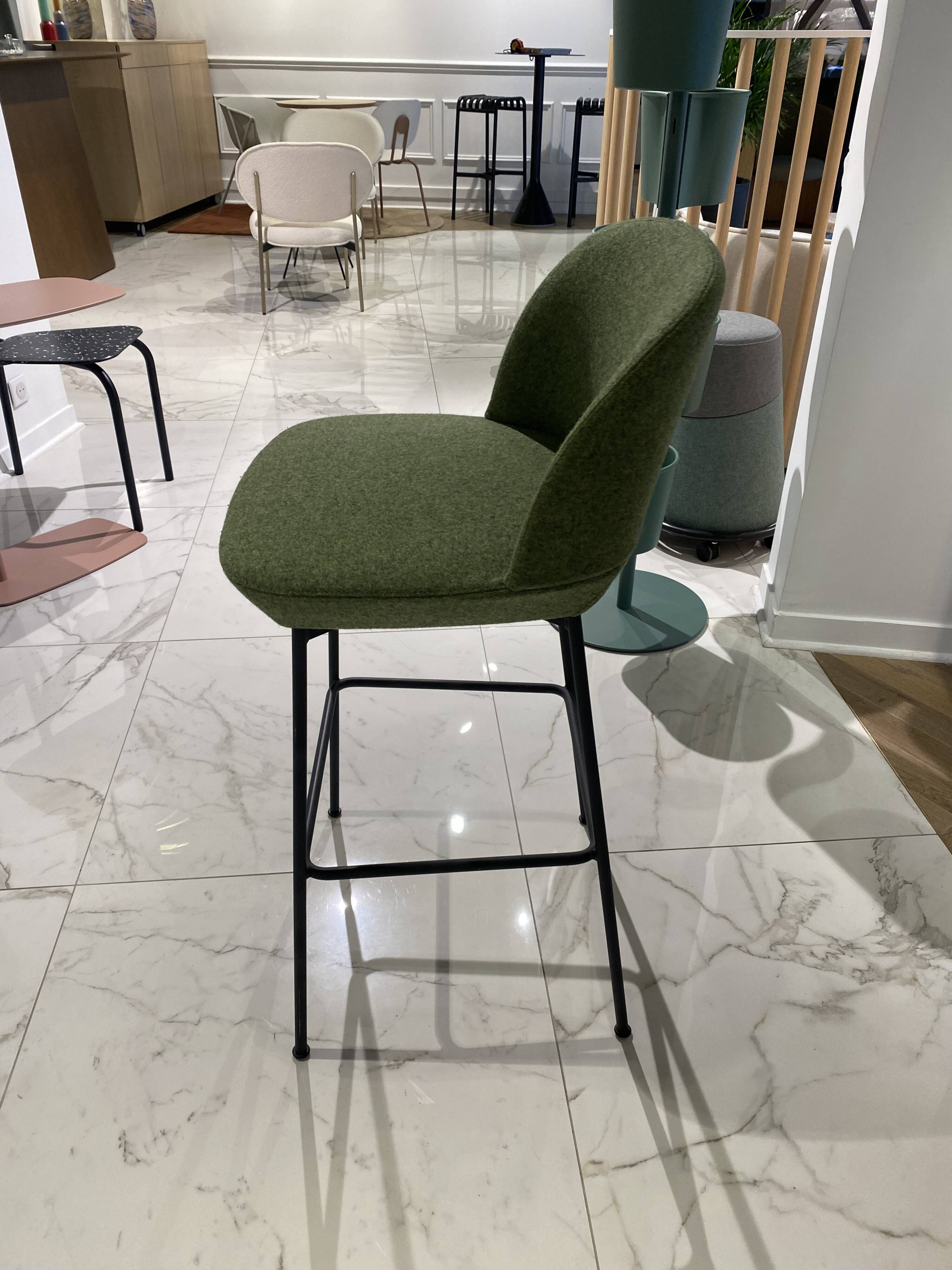Tabouret oslo bar stool de la marque muuto