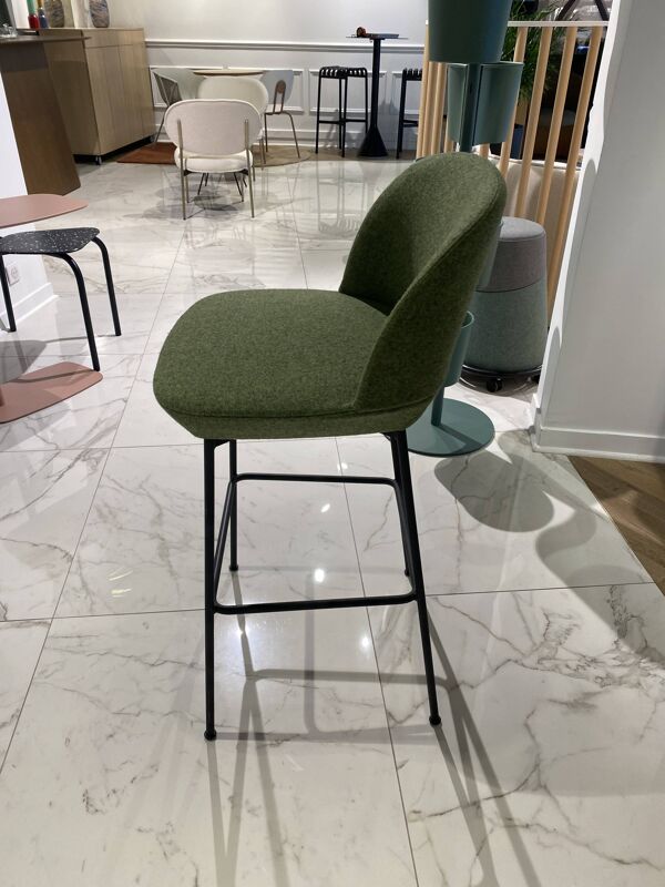 Tabouret oslo bar stool de la marque muuto