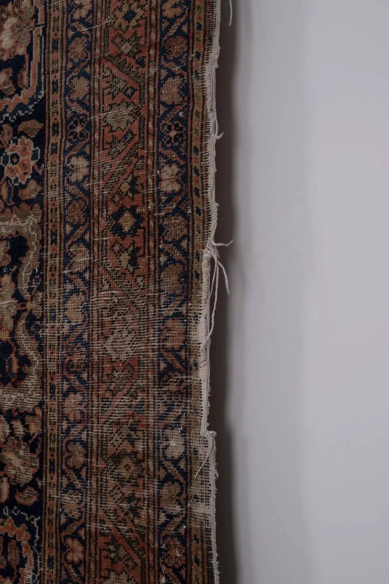 Vintage Turkish rug handmade 126x196 cm