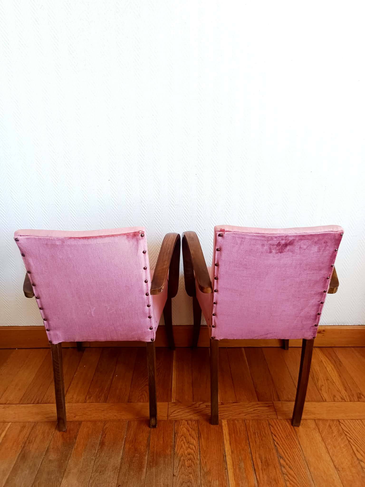 Paire de fauteuils moustache velours rose art déco