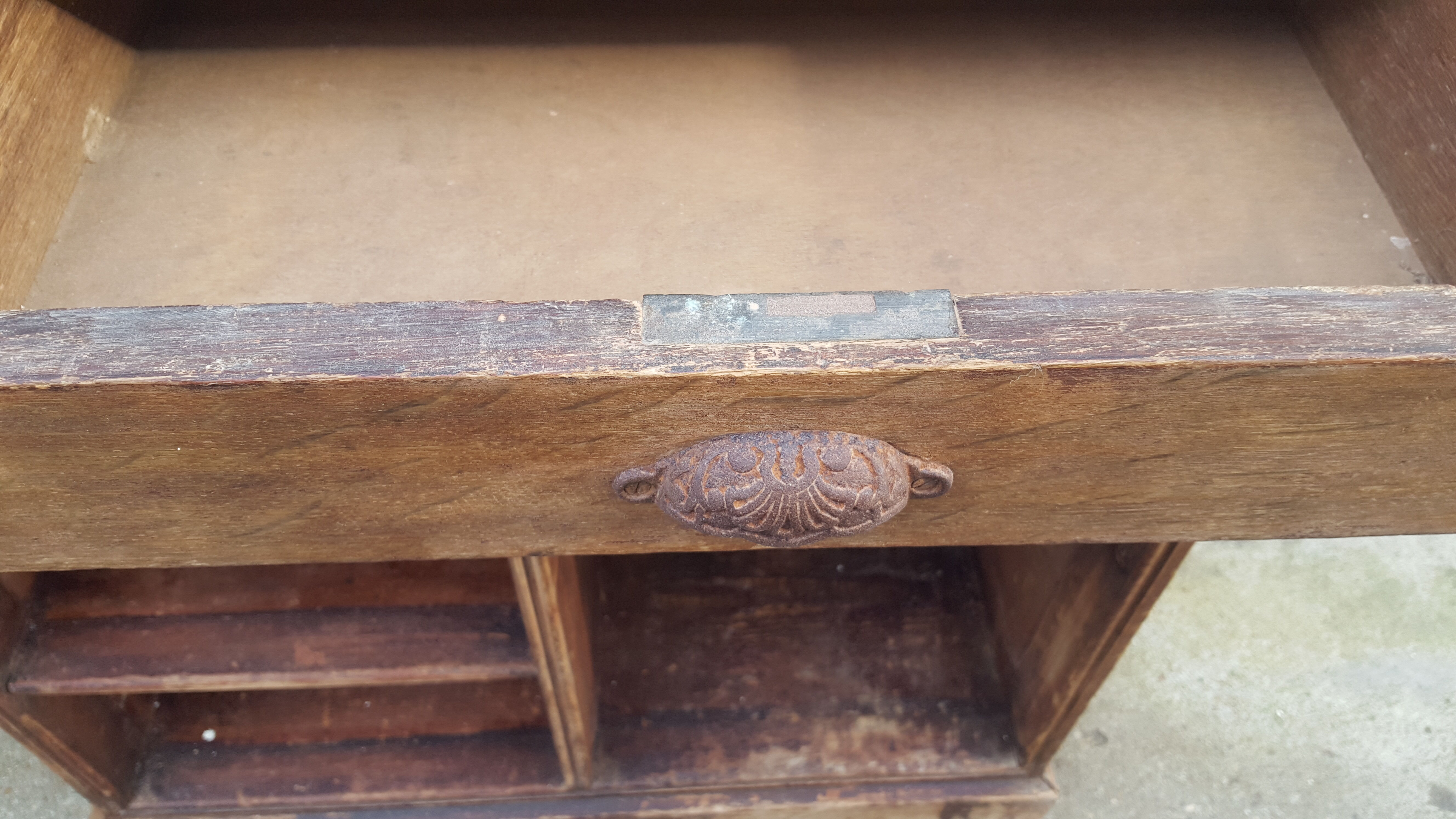 Trade furniture counter 1900