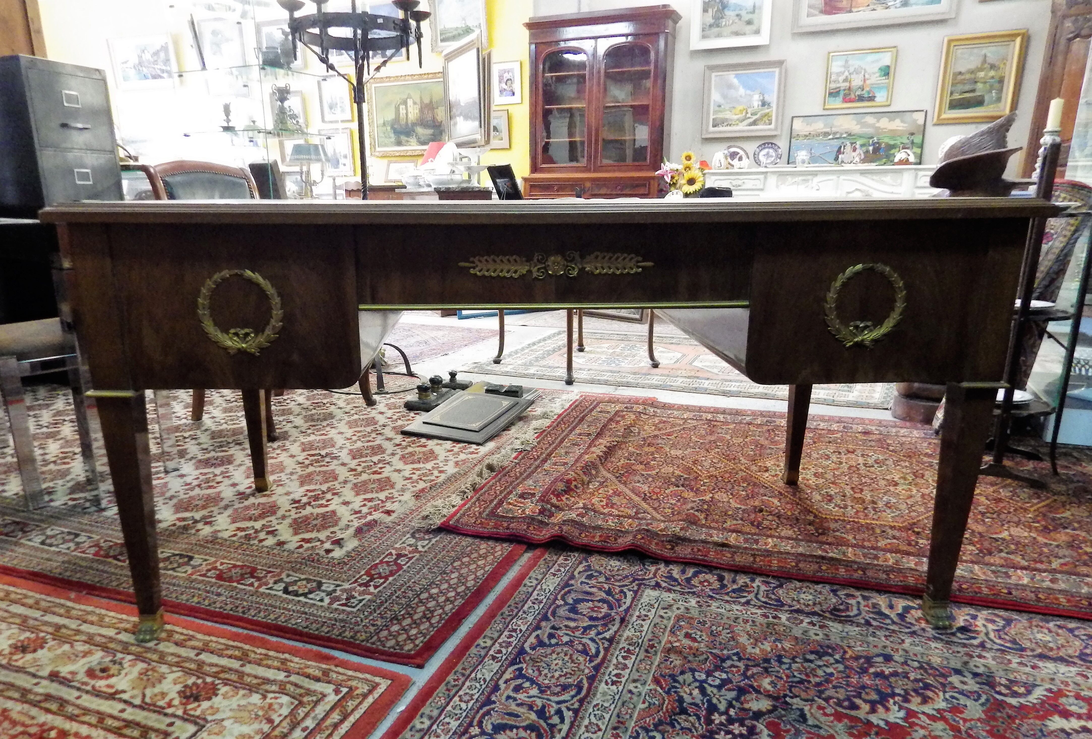 Desk style Directoire