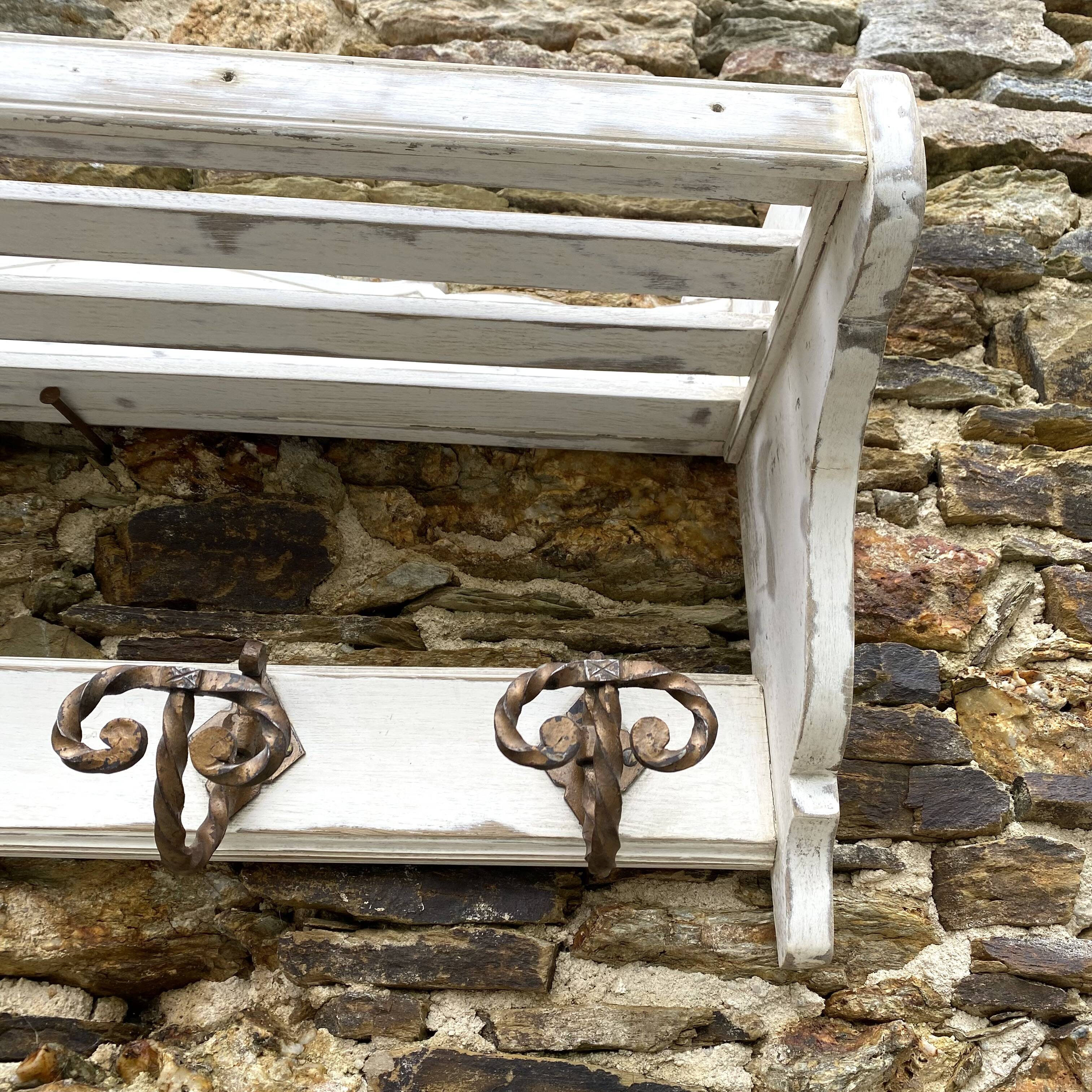 Vintage wall coat and hat rack