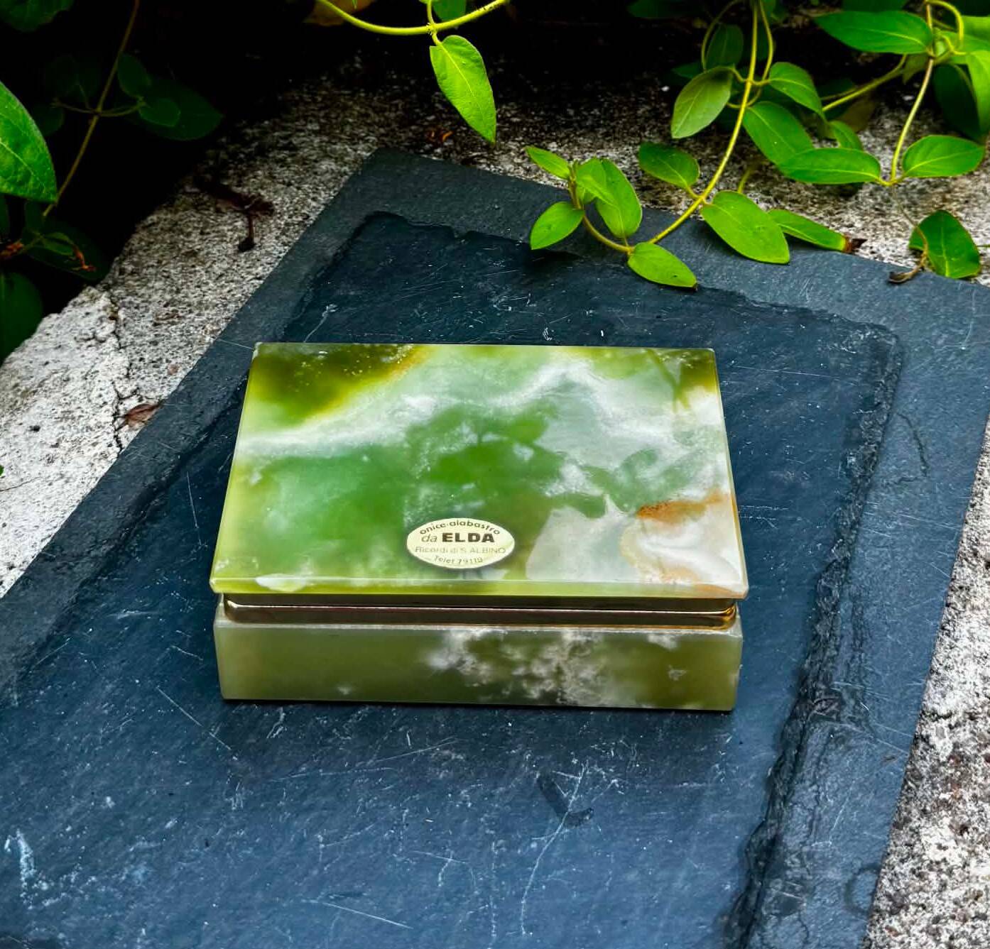 Onyx catchall from Pakistan, vintage 1960s box.