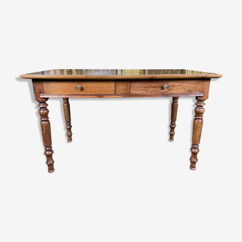 Bureau plat en noyer style Louis Philippe