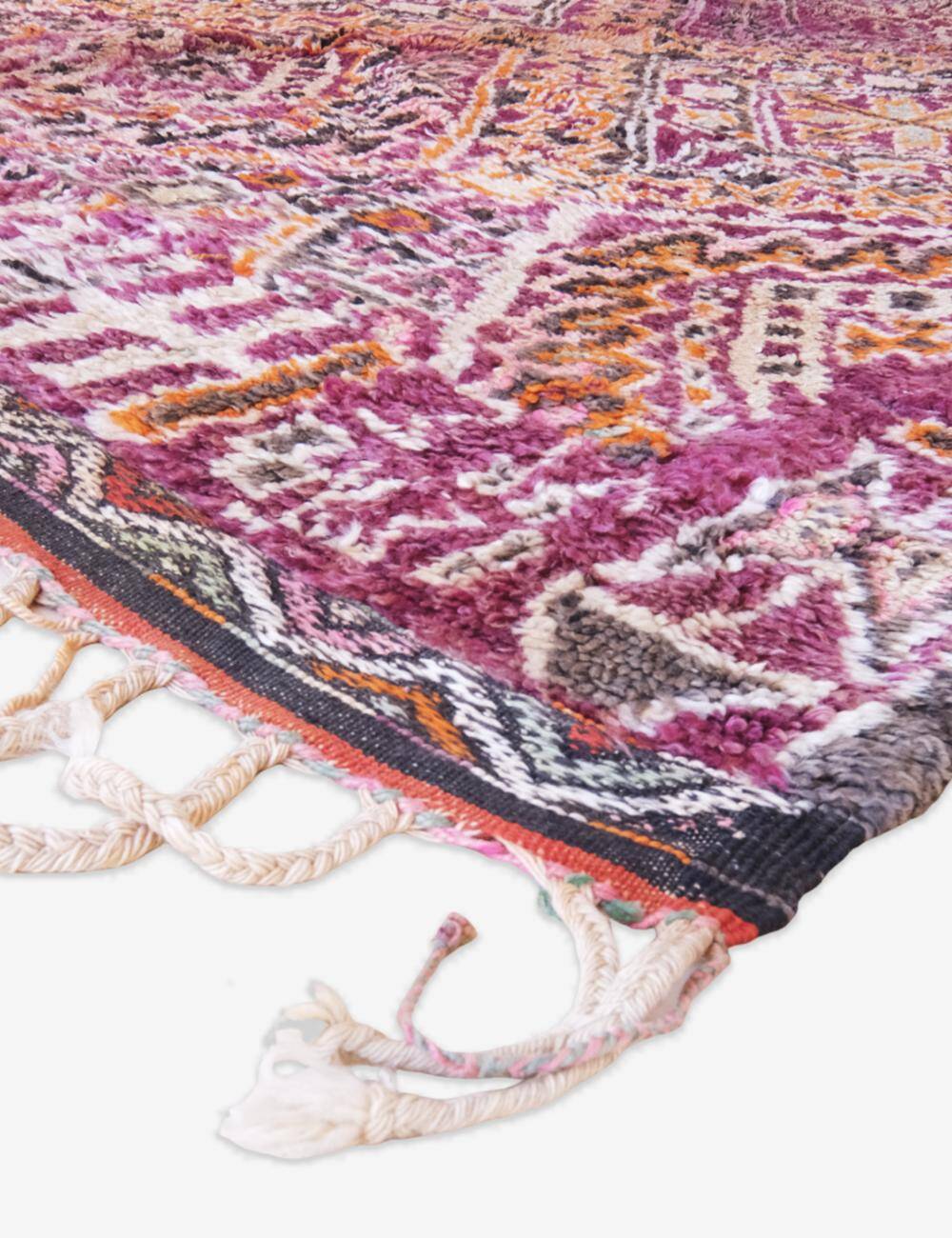 Vintage Collector Rug - 387 x 196 cm