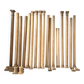 Lot de colonnes et  demi-colonnes chêne massif