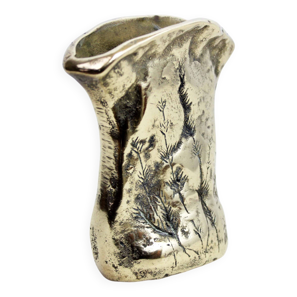 Vase en bronze ou laiton décor en herbier, années 1950-1960