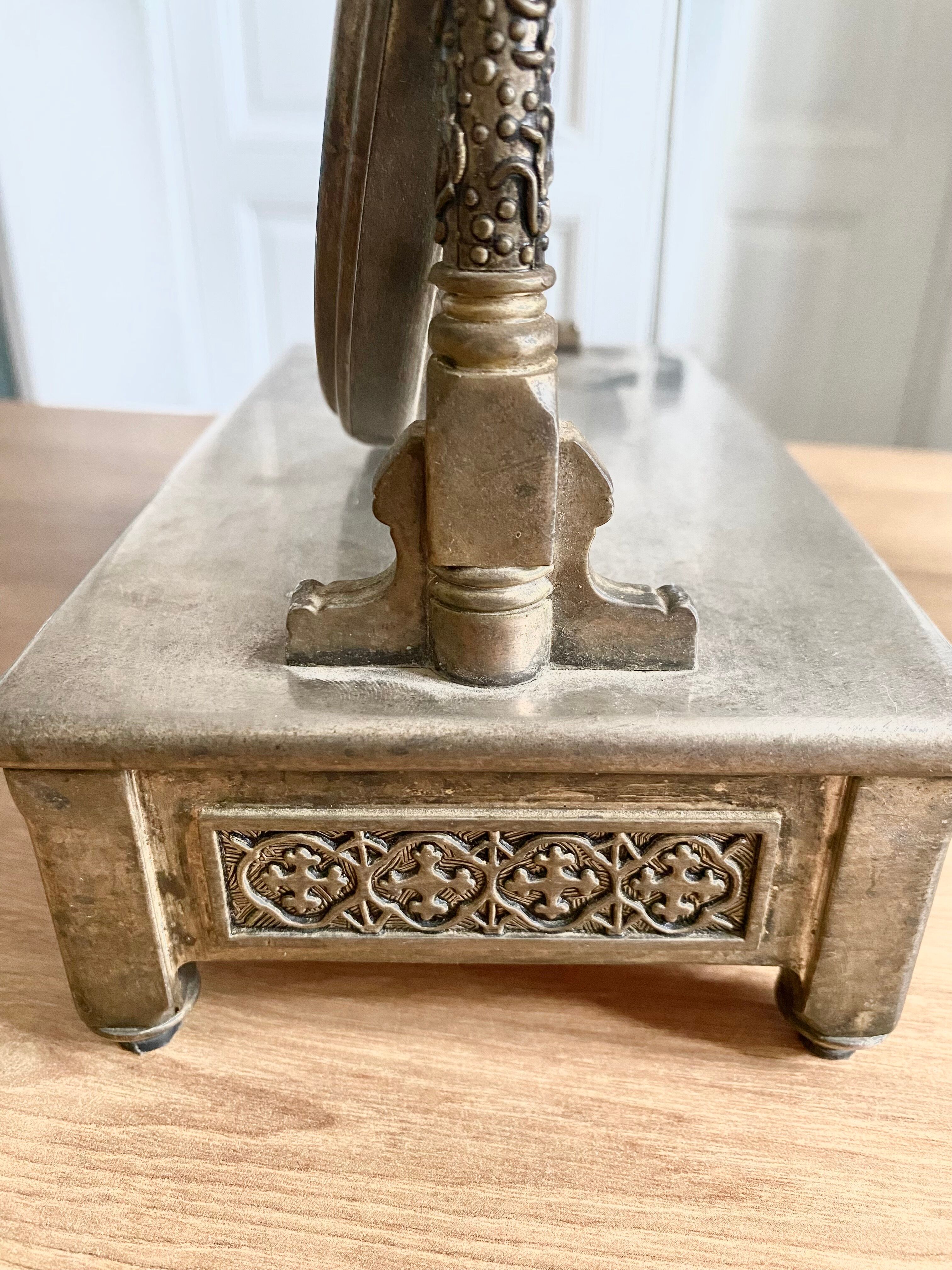 Table mirror, Vera Lucino, silver plated