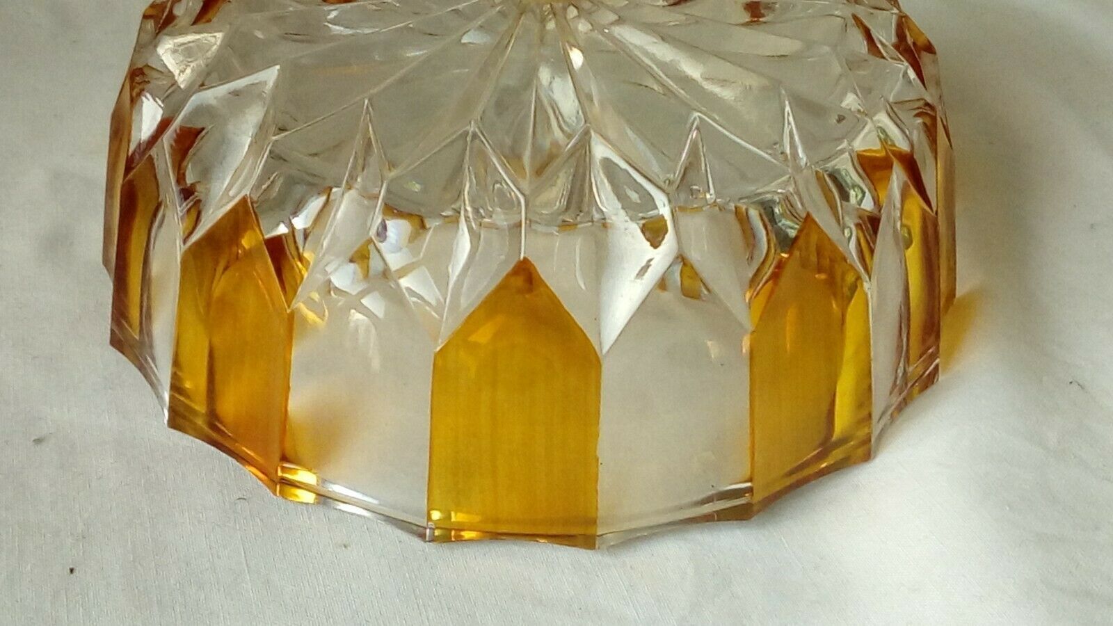 Coupe en cristal pied douche en metal argente