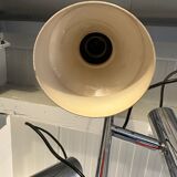 2 pendant lights